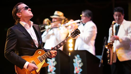 Joe Bonamassa: Muddy Wolf at Red Rocks